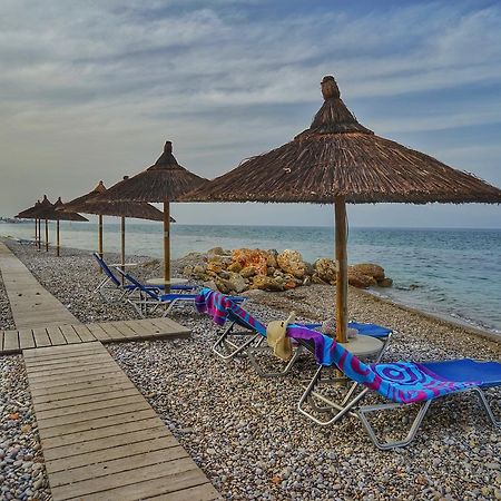 Kokoni Beach Hotel Екстериор снимка