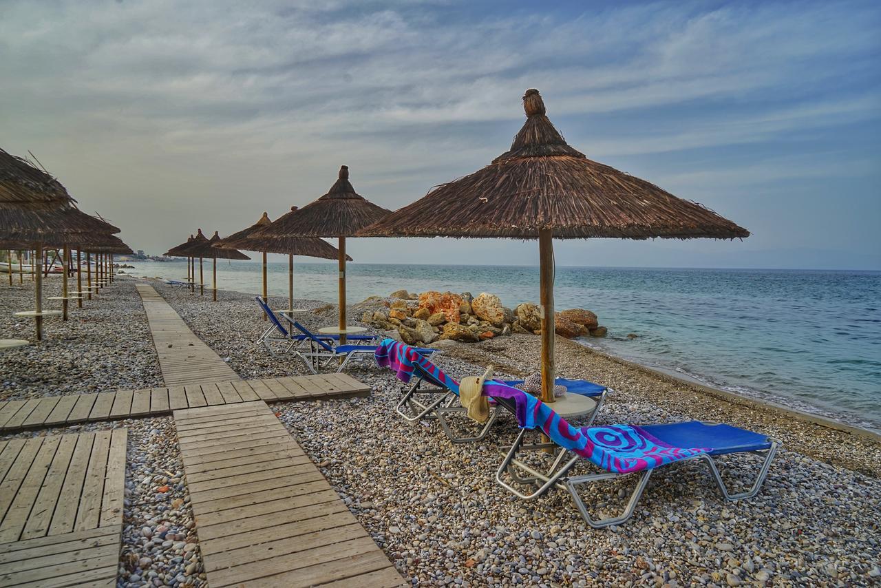 Kokoni Beach Hotel Екстериор снимка